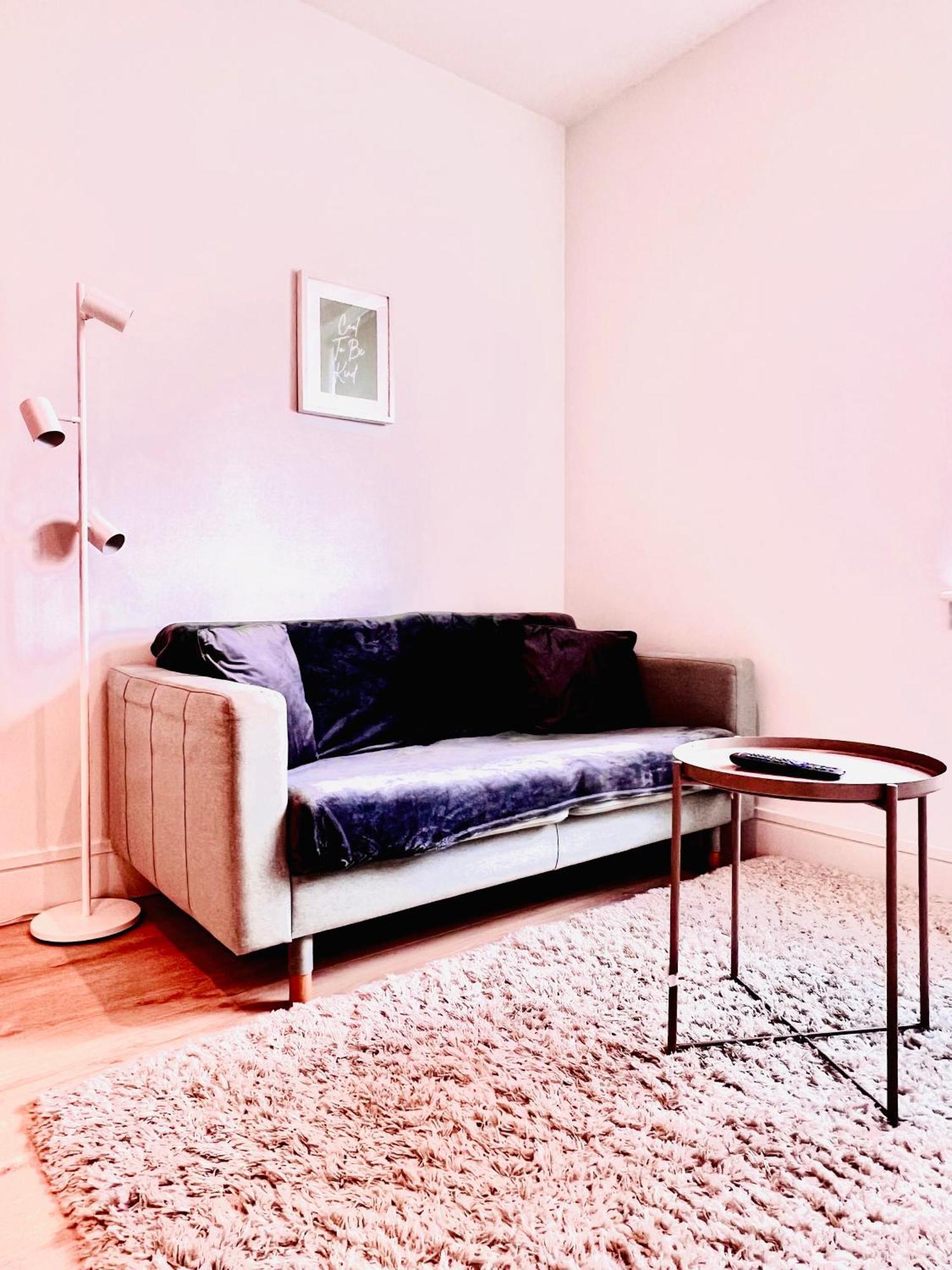 Luxx Apartment & Suites, London Heathrow Airport, Terminal 4, Piccadilly Underground Train Station Nearby! Hillingdon kerület Kültér fotó